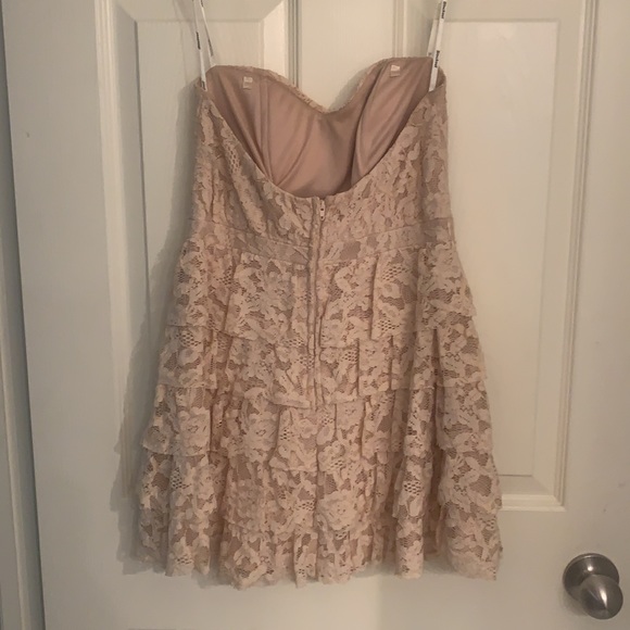 Strapless light pink/cream lace dress (size 10 Australian) - Picture 4 of 7